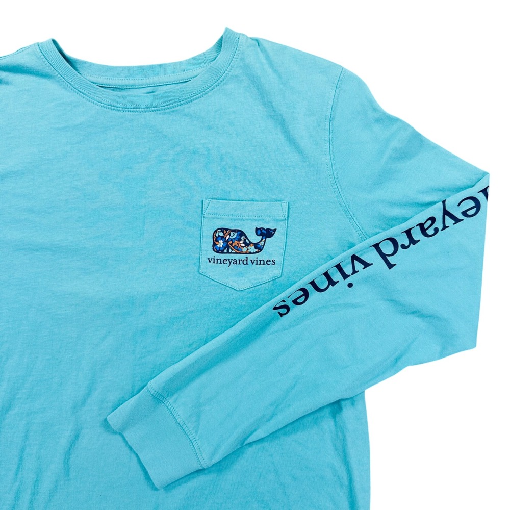 Vineyard Vines Aqua Ocean Fenwick Paisley Pocket Graphic Whale T-Shirt Women's S